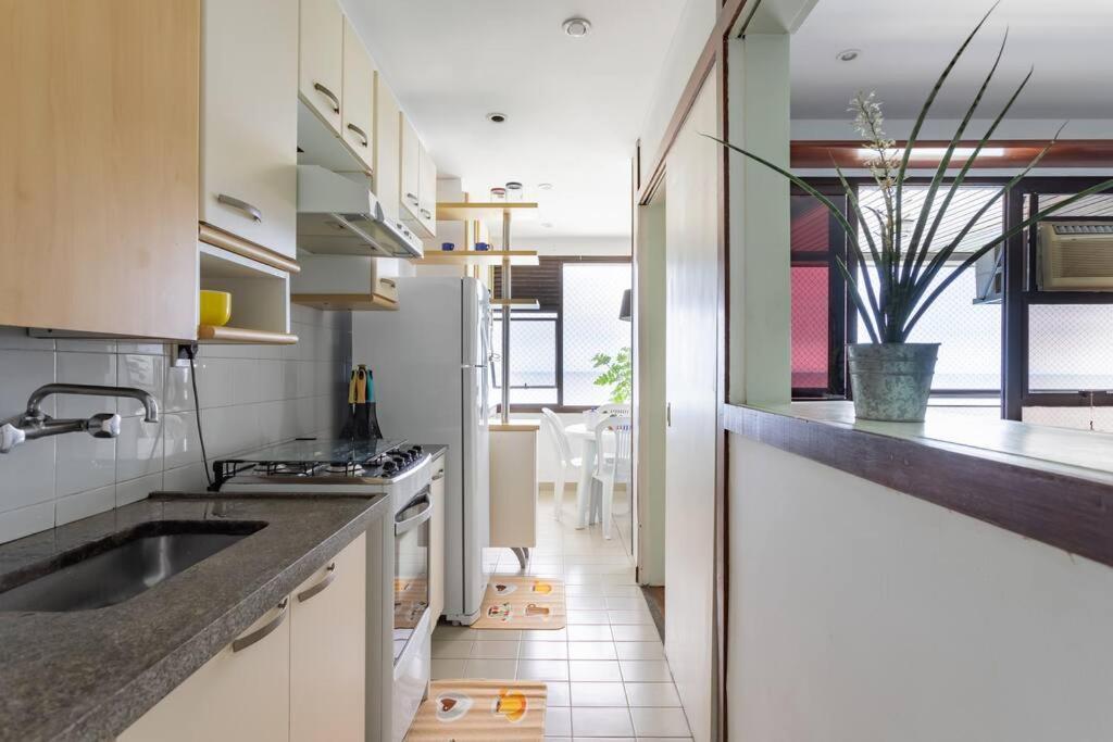 Vista De Cinema Do 19 Andar Da Barra Da Tijuca - Portaria 24h, Estacionamento, Wi-fi 35mbps, Ar Condicionado - Banheiro Recem Reformado Apartamento *