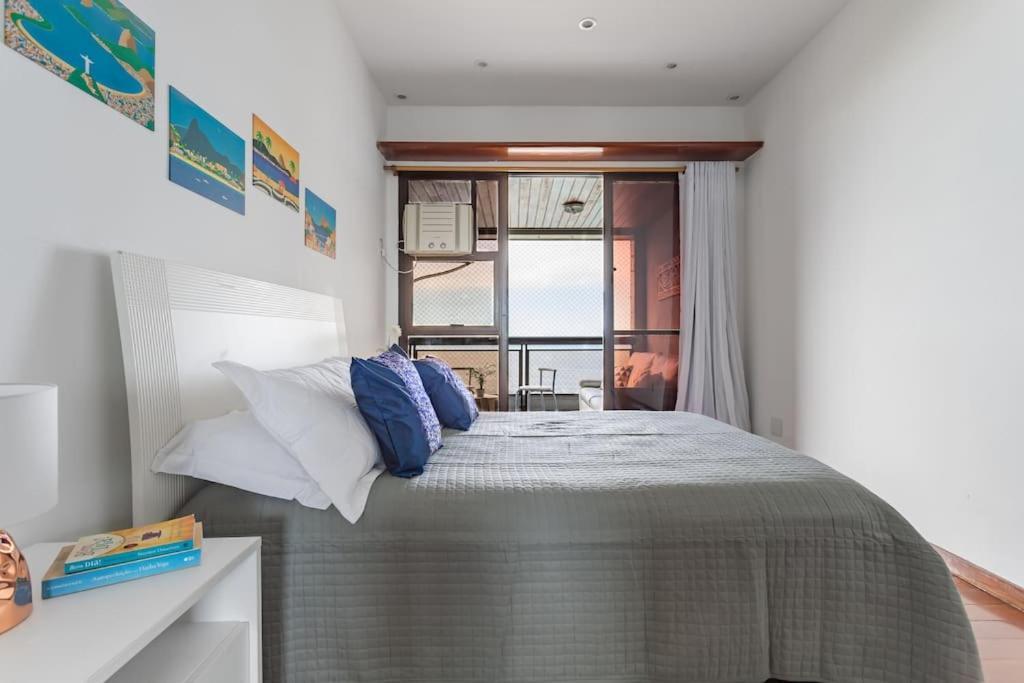 Apartamento Vista De Cinema Do 19 Andar Da Barra Da Tijuca - Portaria 24h, Estacionamento, Wi-fi 35mbps, Ar Condicionado - Banheiro Recem Reformado *
